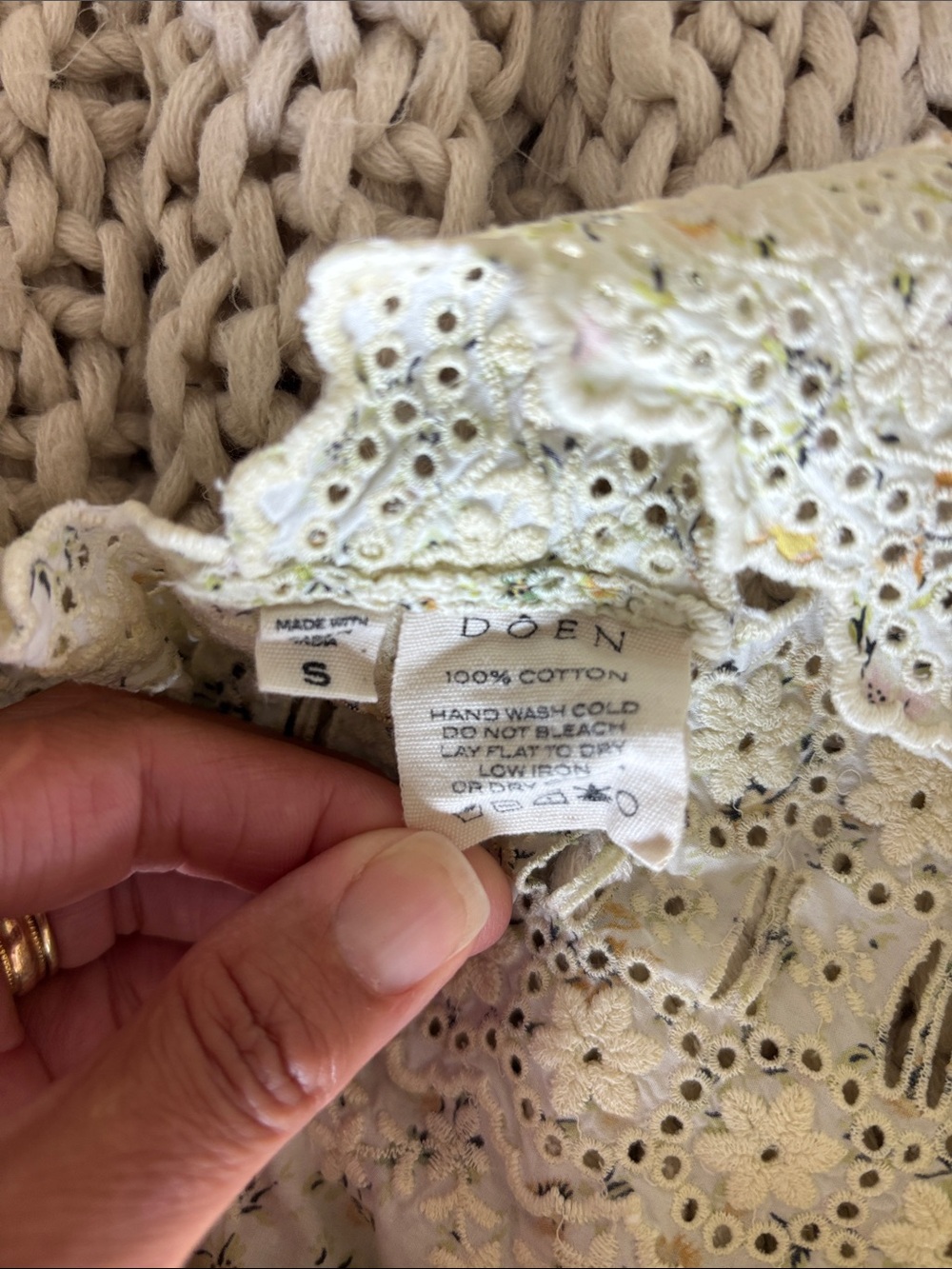 Doen Cream Floral Eyelet Lace Camisole - Picture 7 of 9